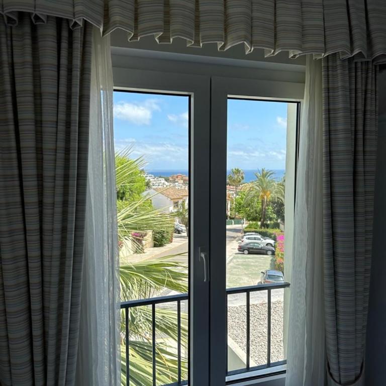 Penthouse Marbella, Panoramic Sea Views, Terrace, Pool & Parking - Apartamento de 2 dormitorios - 17