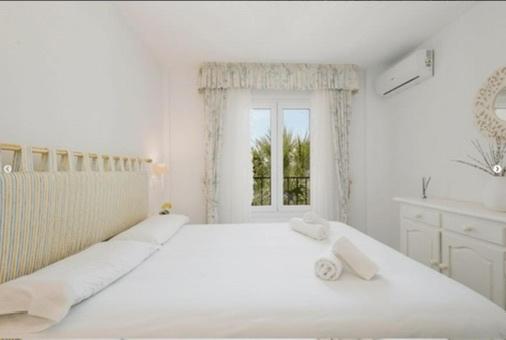 Penthouse Marbella, Panoramic Sea Views, Terrace, Pool & Parking - Apartamento de 2 dormitorios - 6