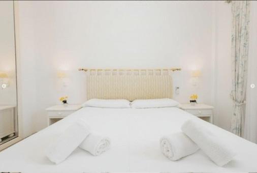 Penthouse Marbella, Panoramic Sea Views, Terrace, Pool & Parking - Apartamento de 2 dormitorios - 41