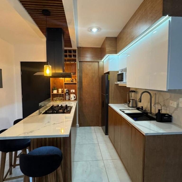 New ground floor apartment, very comfortable and excellent location - Three-Bedroom Apartment - 28