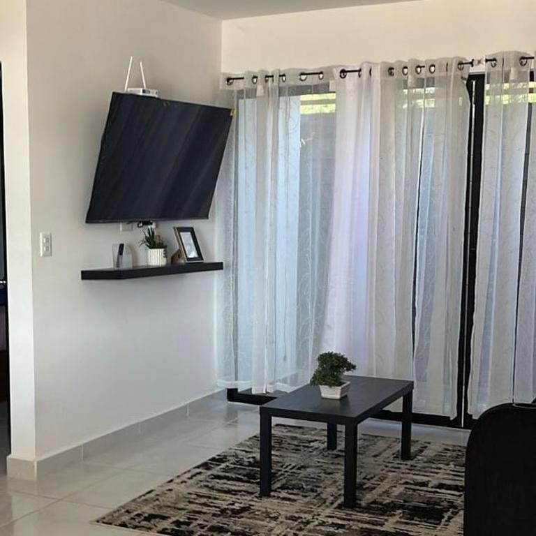 New ground floor apartment, very comfortable and excellent location - Three-Bedroom Apartment - 40