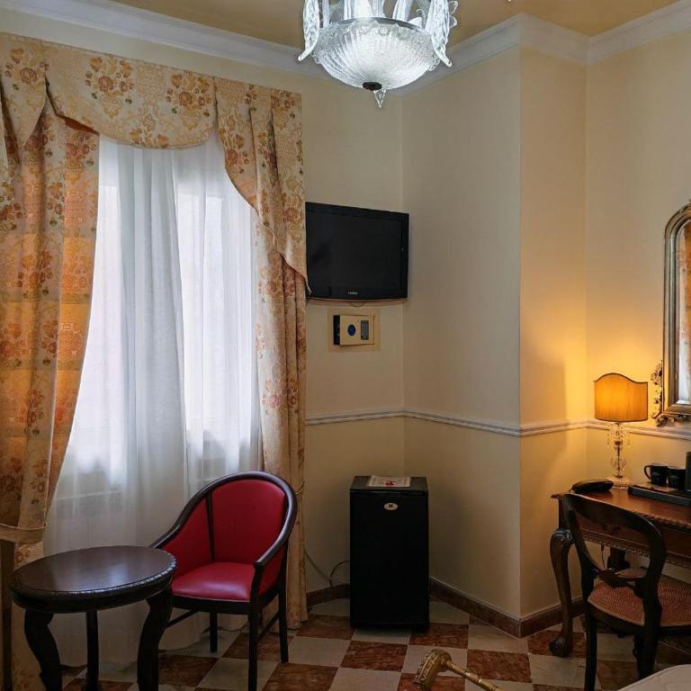 Hotel Trinacria - Camera Tripla Comfort con Doccia - 3