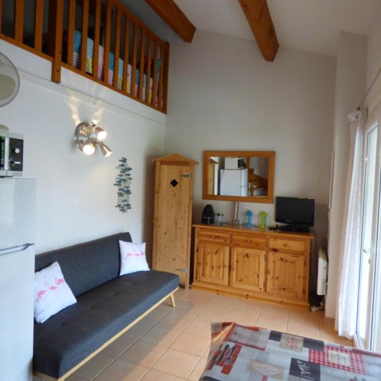 Maison de vacances dans résidence MARINES avec piscine commune, 4 couchages, 250 m de la mer à PORTIRAGNES Plage LRMA4 - Maison 2 Chambres - 4