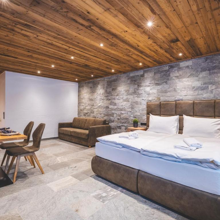 Alpine Essence - Luxury Apartment in Zell am See Center - One-Bedroom Apartment - 2