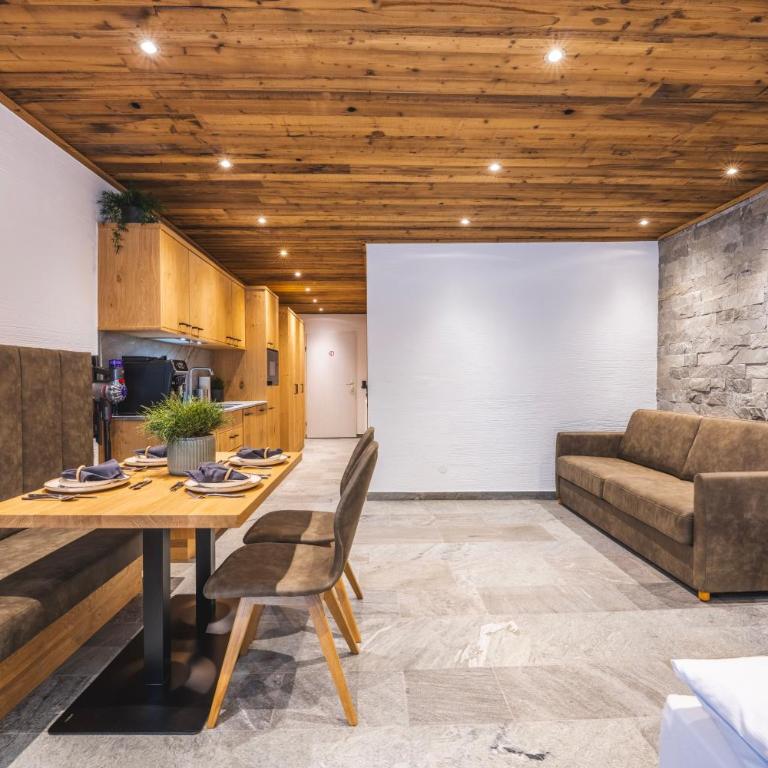 Alpine Essence - Luxury Apartment in Zell am See Center - One-Bedroom Apartment - 8