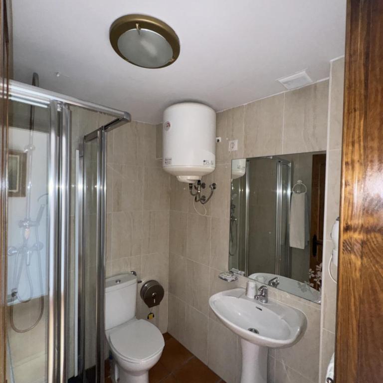 Hostal Infantes - Habitación Doble - 4