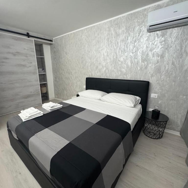Casa InCentro a 300 mt dal mare - Two-Bedroom House - 8