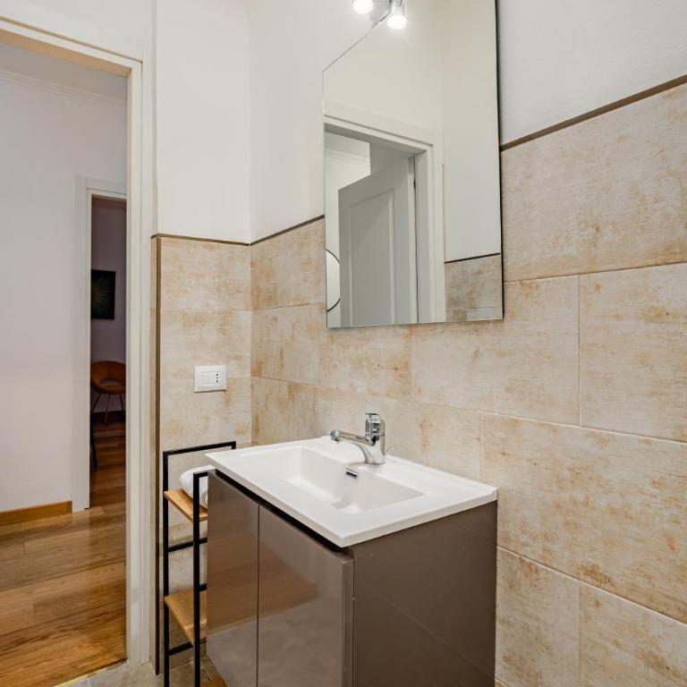 Ampio Appartamento di Design nel Cuore di Roma - Appartamento Deluxe con 4 Camere da Letto - 31