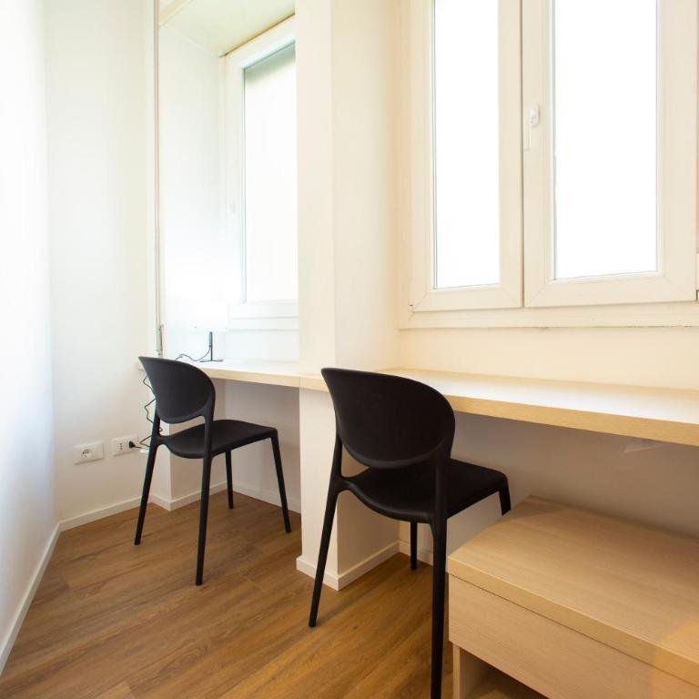 GetTheKey Marconi Apartments - Two-Bedroom Apartment with Balcony - 4