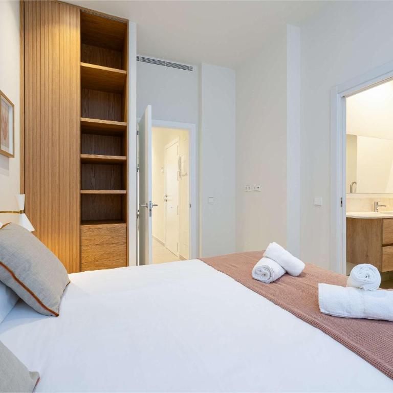Lujo y confort junto a la playa - Apartamento - 2