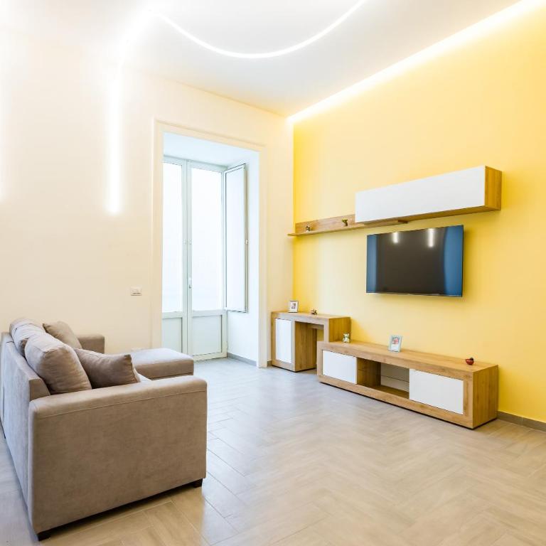 Solaris Suites - Two-Bedroom Family Apartment - 13