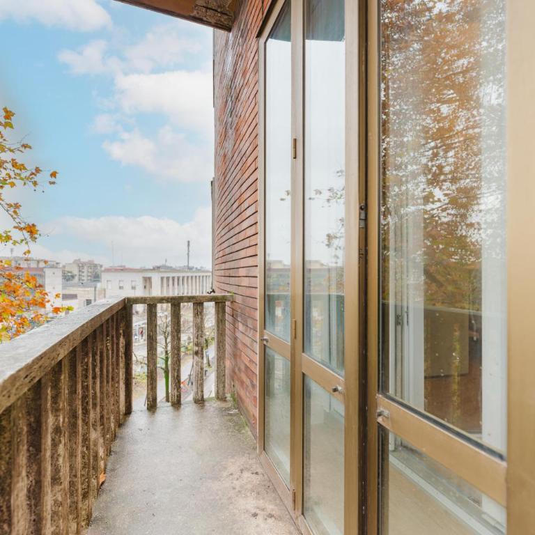 Moderna stanza 2 con terrazza vicino alla Stazione - Camera Matrimoniale Deluxe con Balcone - 27