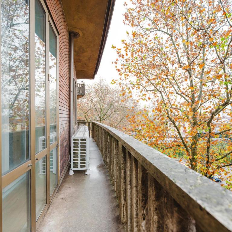 Moderna stanza 2 con terrazza vicino alla Stazione - Camera Matrimoniale Deluxe con Balcone - 28