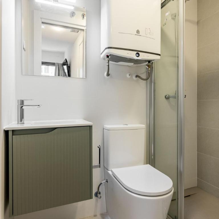 Square Rooms by Charming, cerca del aeropuerto y con un pequeño gimnasio - Habitación Doble - 3