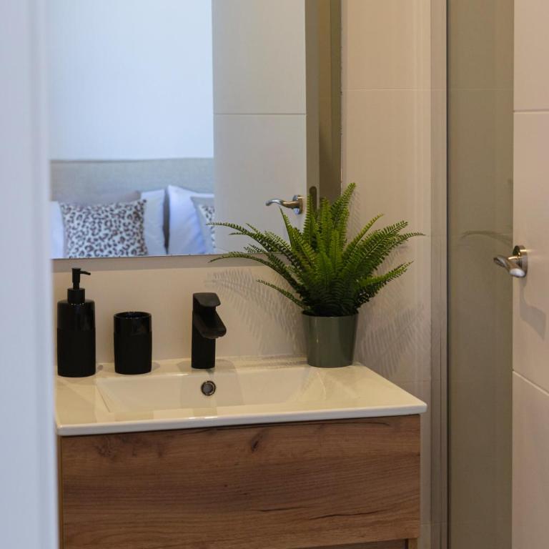 Barcelona - Gracia 5-B - One-Bedroom Apartment - 24