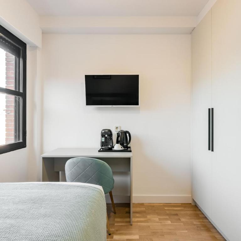 Square Rooms by Charming, cerca del aeropuerto y con un pequeño gimnasio - Habitación Individual - 2