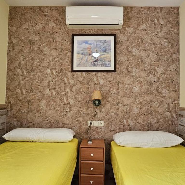 Apartamentos Wily y Mavi - Apartamento de 2 dormitorios con terraza - 1