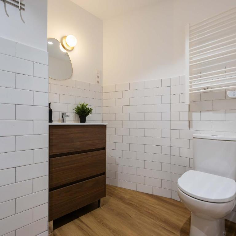 Plaza Nueva AC by Staynnapartments - Three-Bedroom Apartment - 23