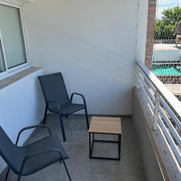 Moderno departamento en pichincha a metros de Bv Oroño - Apartamento de 1 dormitorio - 13