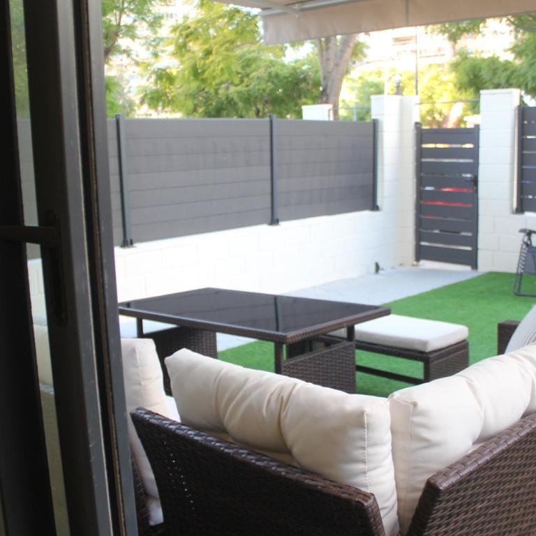 Casa con piscina y terraza junto Hotel Bali - Apartamento - 5
