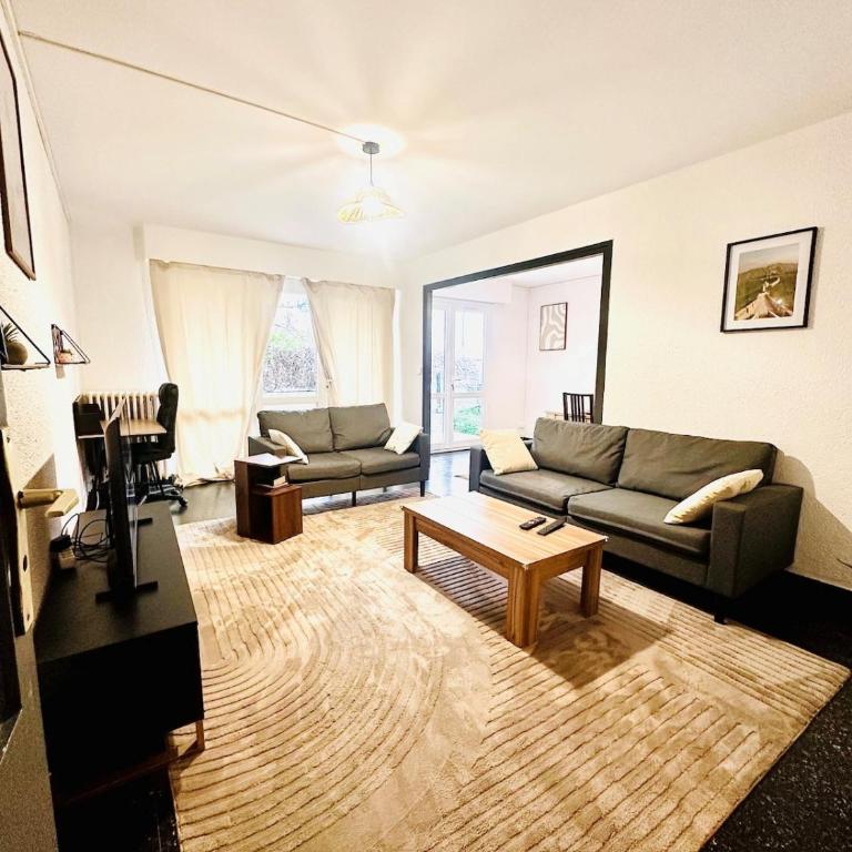 Les Fleurs de la Cité - T3 Parking privé et Terrasse Jardin Privé - Apartamento de 2 dormitorios - 2