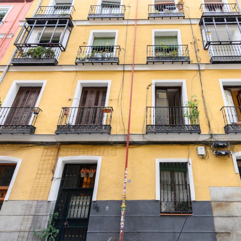 Amplio piso exterior de 2 dormitorios en Centro de Madrid Temporal SCSD14 - Two-Bedroom Apartment - 49