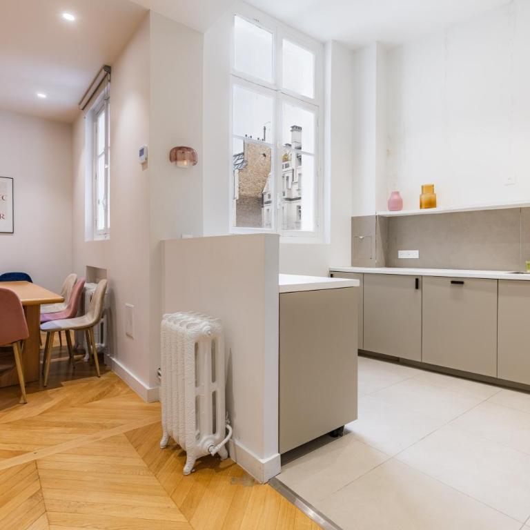 Elegant 2 air-conditioned bedrooms Close to Trocadéro - Appartement 2 Chambres - 9