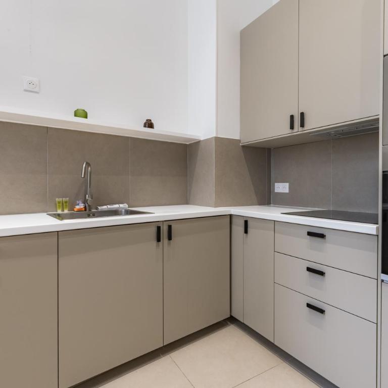 Elegant 2 air-conditioned bedrooms Close to Trocadéro - Appartement 2 Chambres - 13