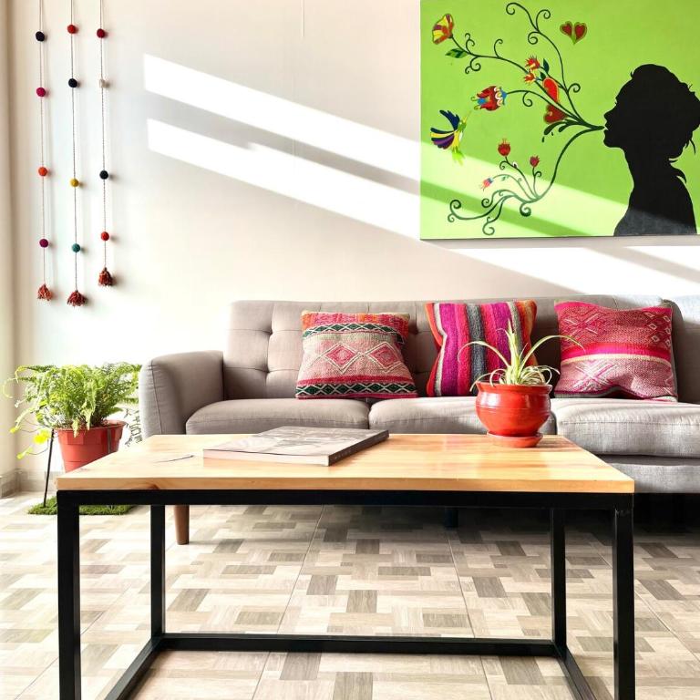 Casita Cusco Spacious 2BR apartment great views, balcony, WiFi - Apartamento de 2 dormitorios - 35