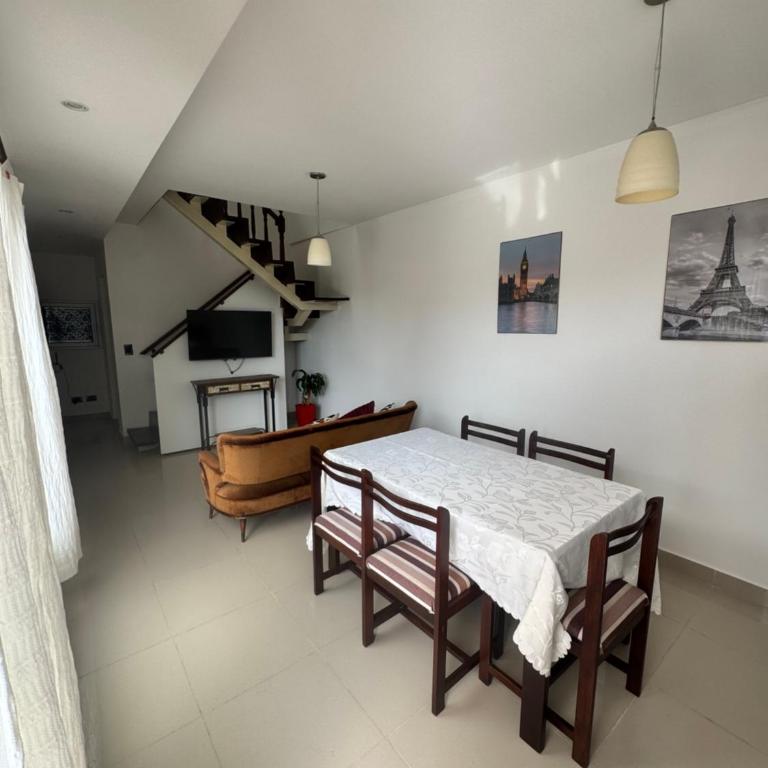 Viviendas barrio Caisamar - Two-Bedroom House - 8