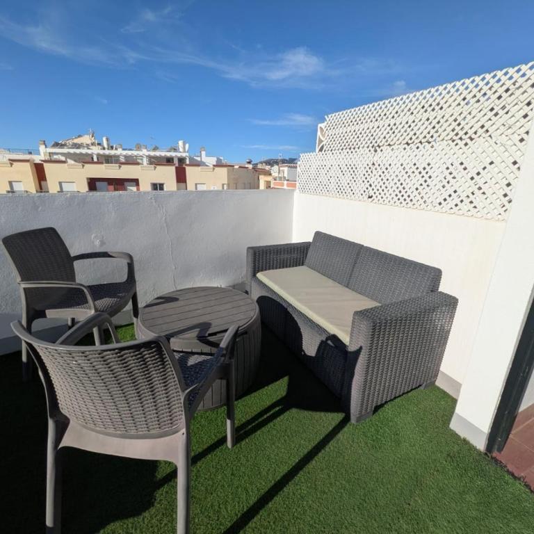Apartment close from the beach and centre of Nerja - Apartamento de 1 dormitorio - 1