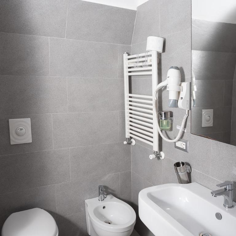 Petrucci Garden B&B - Three-Bedroom Apartment - 4