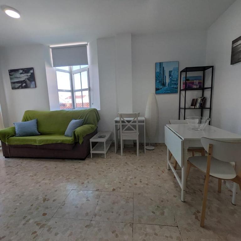 Charming apartment close to the beach and centre of Nerja - One-Bedroom Apartment - 7