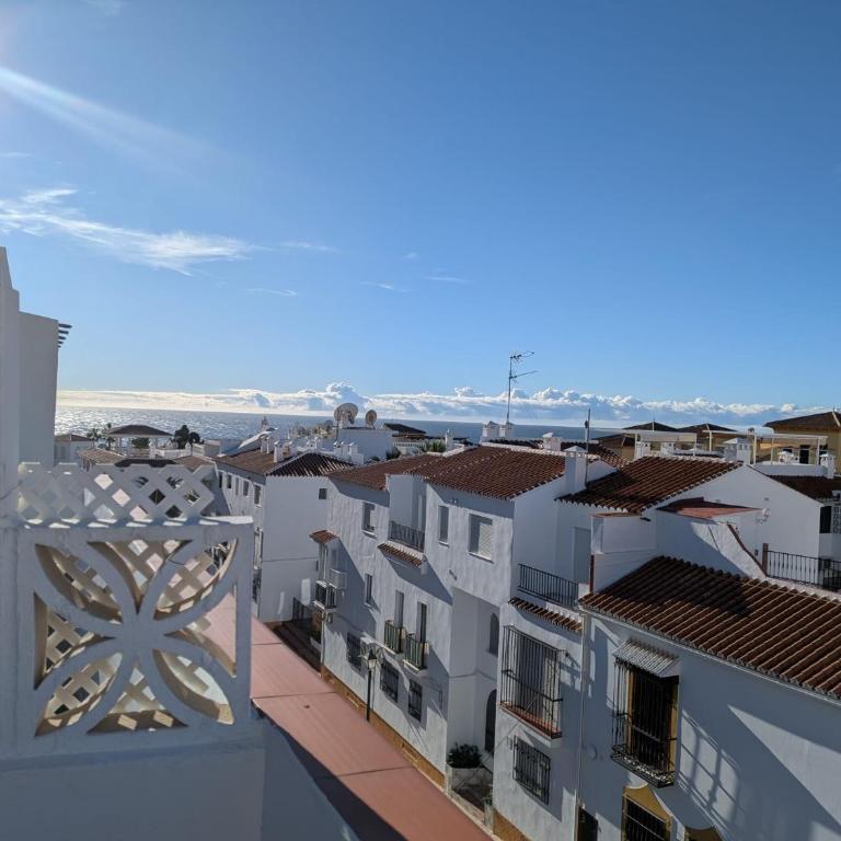 Charming apartment close to the beach and centre of Nerja - One-Bedroom Apartment - 6