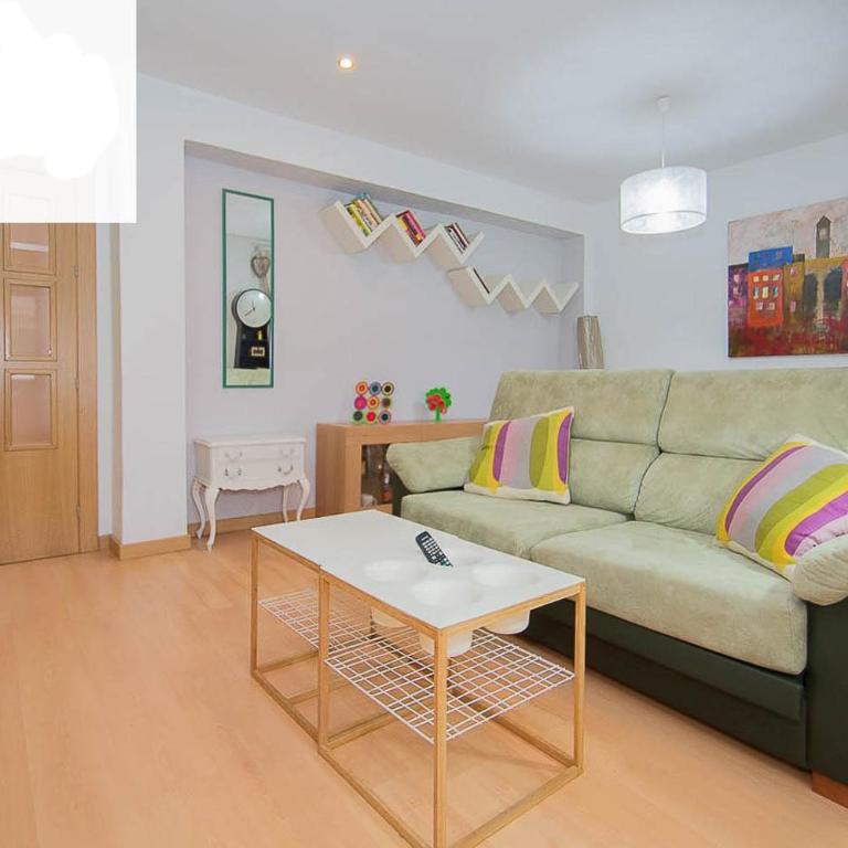 Piso moderno cerca del centro - Two-Bedroom Apartment - 5