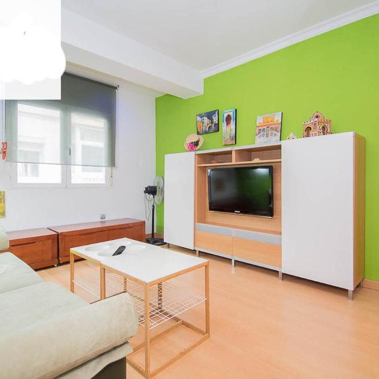 Piso moderno cerca del centro - Two-Bedroom Apartment - 16