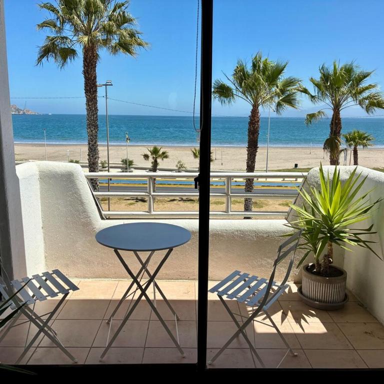 Departamento Borde Mar - Three-Bedroom Apartment - 17
