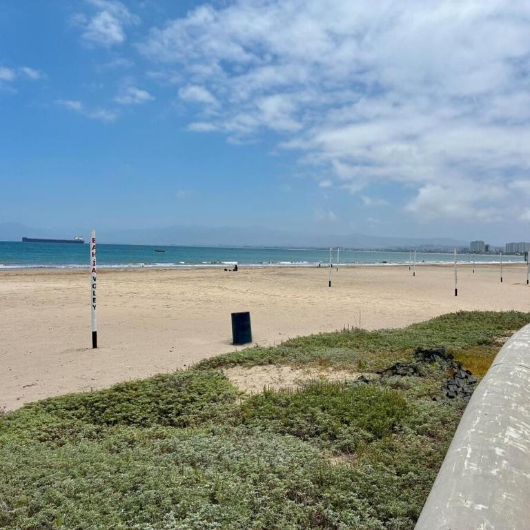 Departamento Borde Mar - Three-Bedroom Apartment - 19