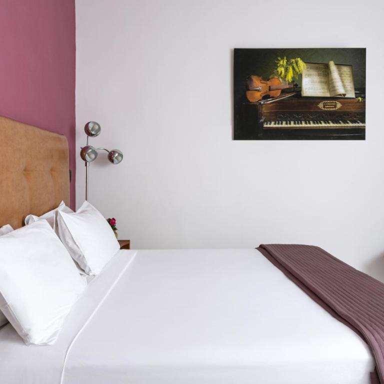 Petrucci Garden B&B - Three-Bedroom Apartment - 16