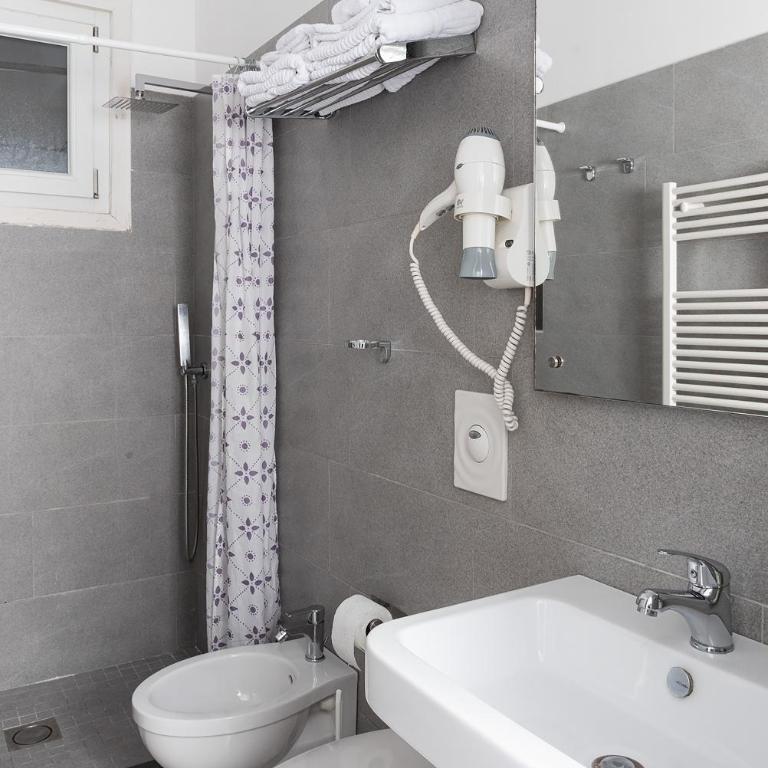 Petrucci Garden B&B - Three-Bedroom Apartment - 20