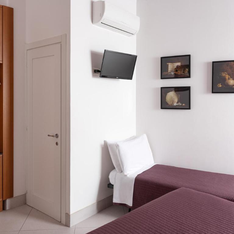 Petrucci Garden B&B - Three-Bedroom Apartment - 24