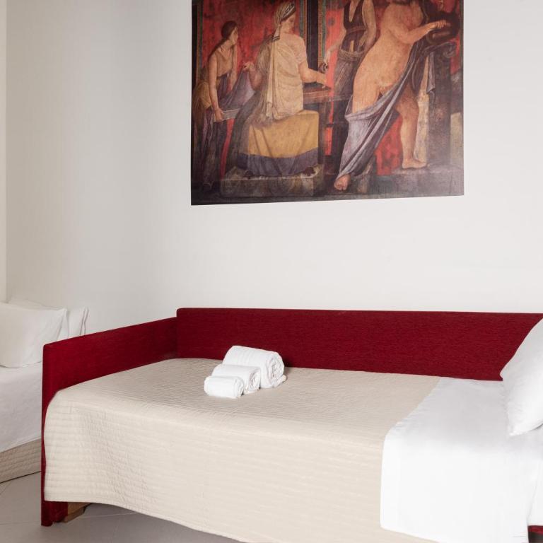 Petrucci Garden B&B - Three-Bedroom Apartment - 29