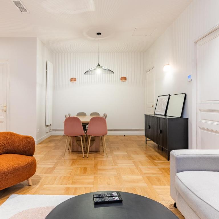Charming - Air-conditioned and Terrace - Appartement 2 Chambres - 9