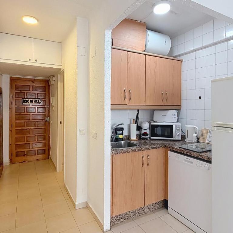 Estudio en Centro Nerja cerca de la Playa con piscina by South Costa - Apartamento de 1 dormitorio - 3