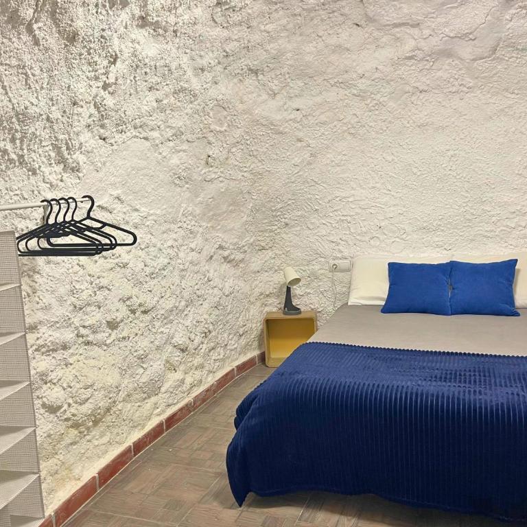 Home4u Casa Cueva Alhambra - Two-Bedroom House - 16