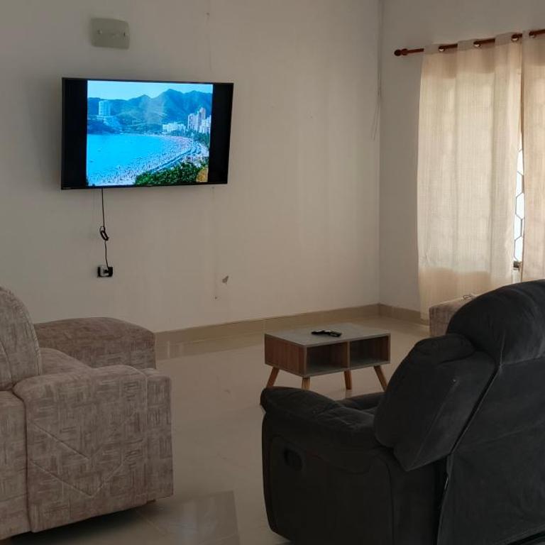 Chazze House - Three-Bedroom House - 16