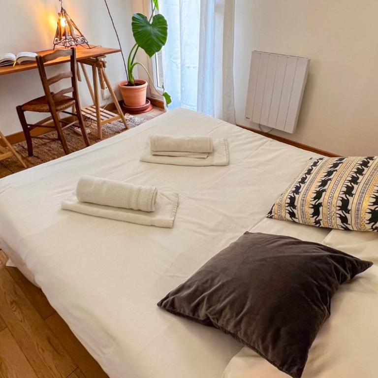 AC - Private parking - Near the ramparts - Appartamento con 2 Camere da Letto - 3