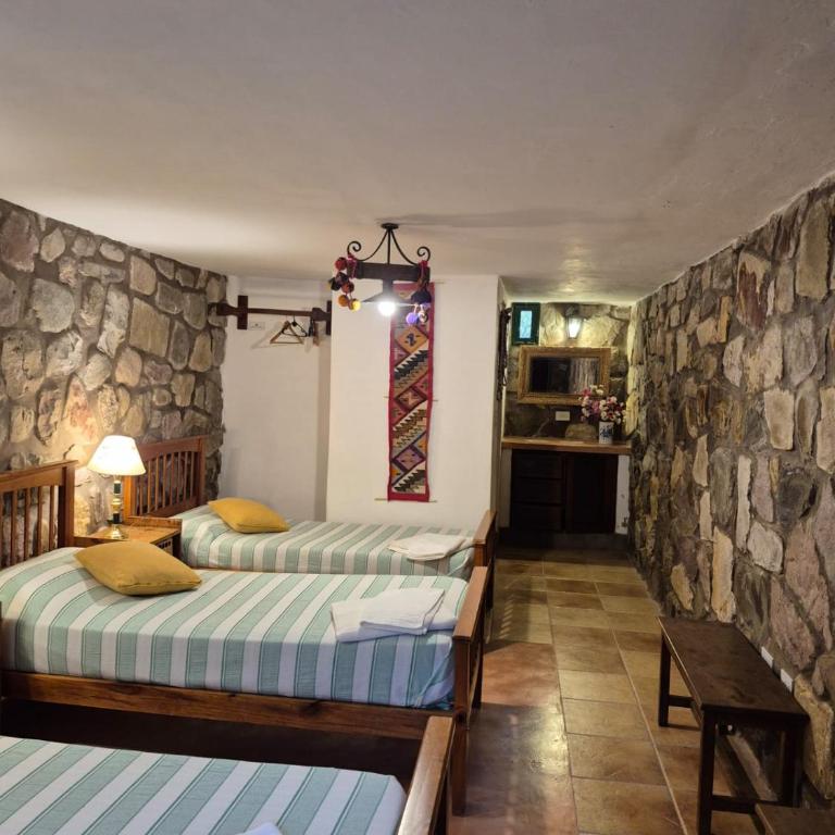 Posada de la Peña - Habitación Cuádruple con baño privado - 8