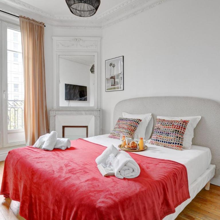TBS 319 - Superb apartment with Eiffel Tower view - Appartement 2 Chambres - 17