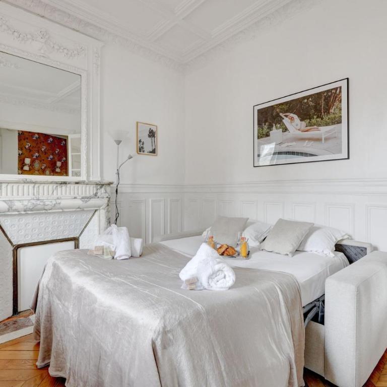 TBS 319 - Superb apartment with Eiffel Tower view - Appartement 2 Chambres - 12